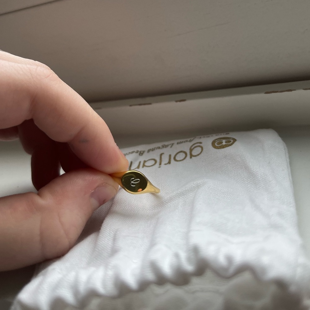 Gorjana Bespoke Signet Ring letter C (gold) BRAND NEW!